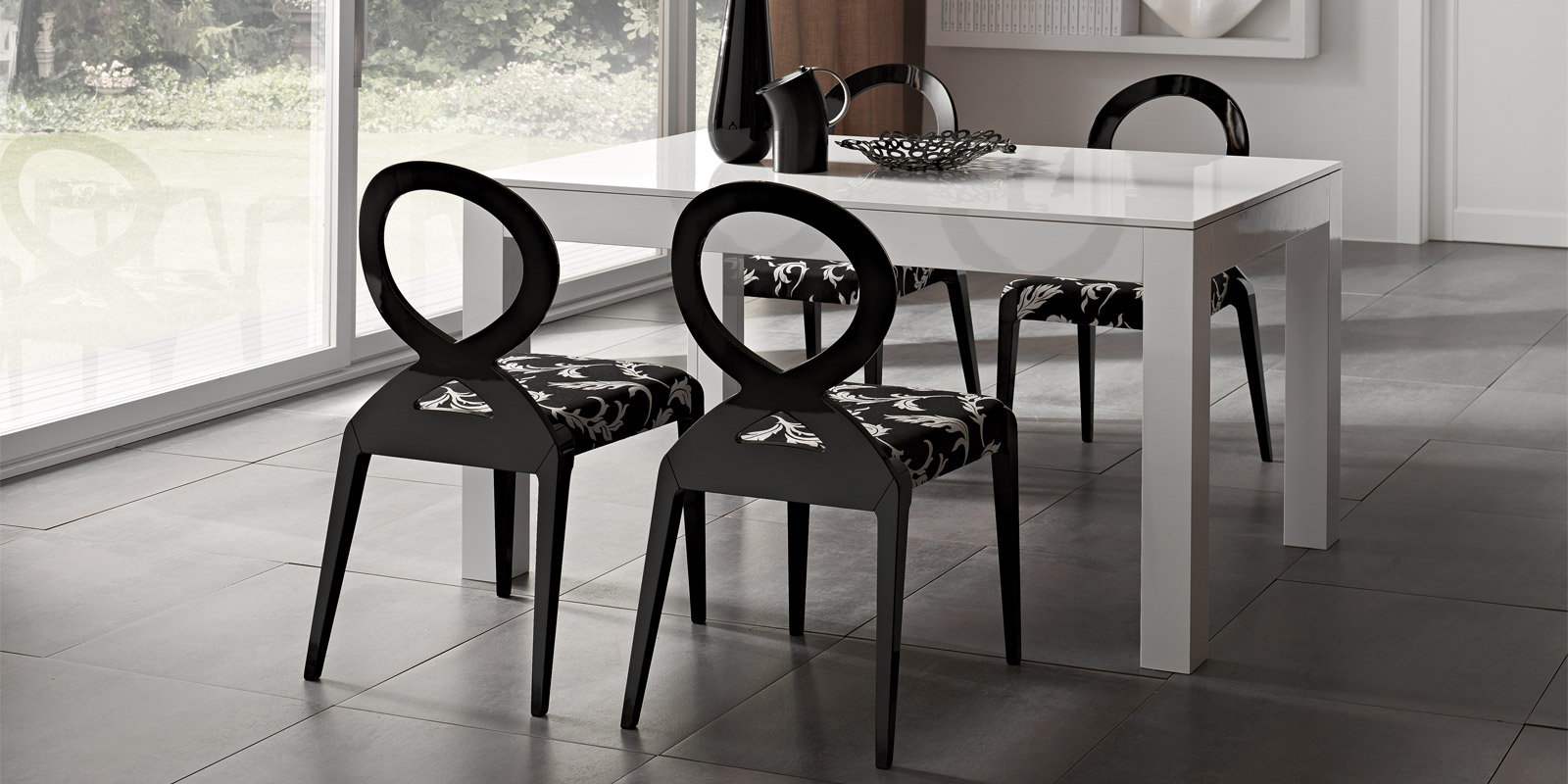 Tavoli Moderni in laccato